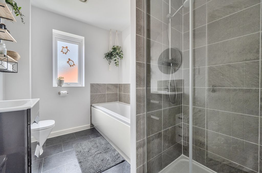 Additional image 11 of 3 bed semi-detached house for saleHunstanton Drive, Binfield, Bracknell, Berkshire RG42