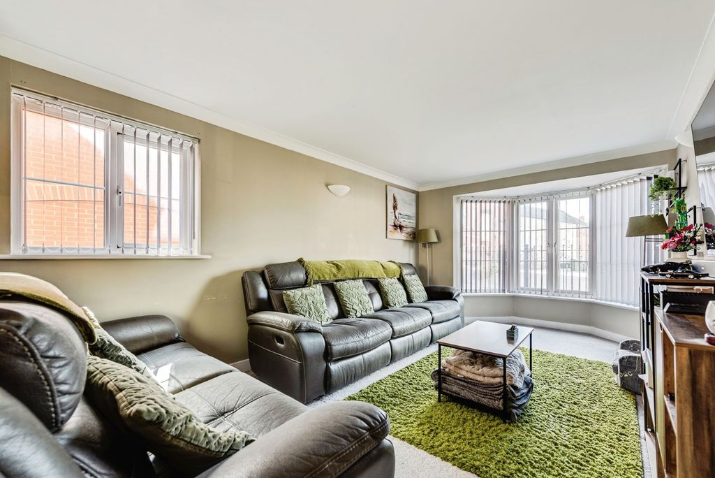 Additional image 3 of 2 bed flat for saleChopin Mews, Swindon, Wiltshire SN25