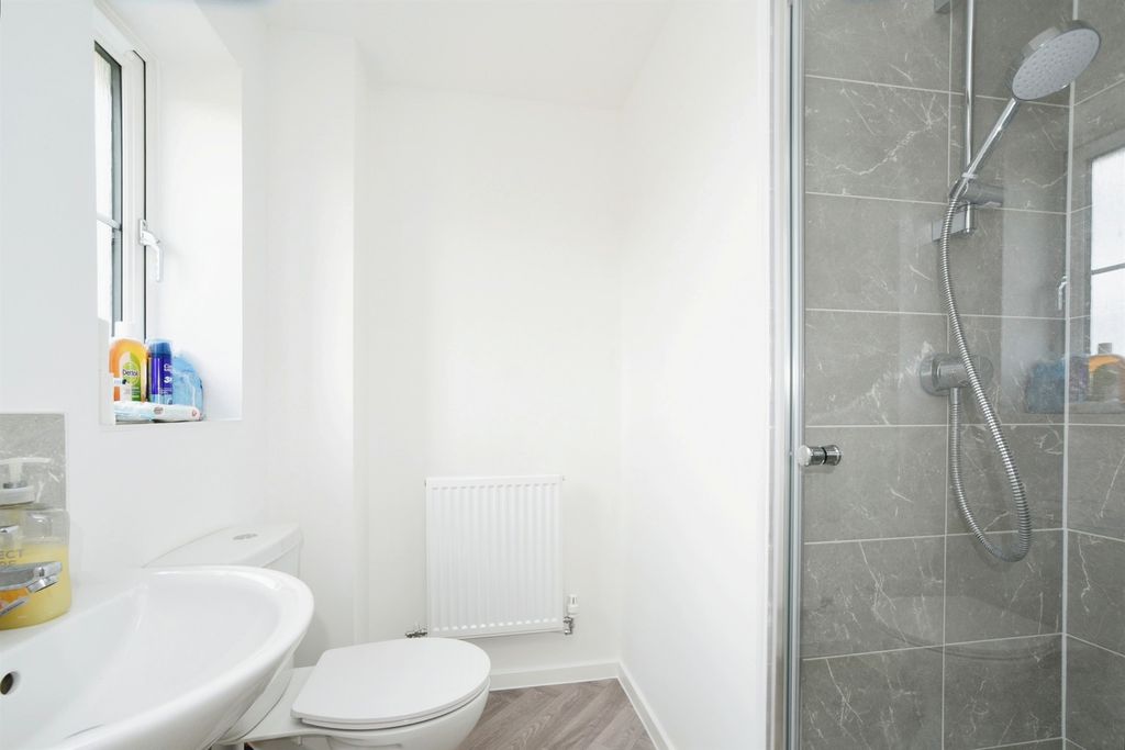 Additional image 9 of 3 bed detached house for saleGrayling Avenue, Swindon SN3