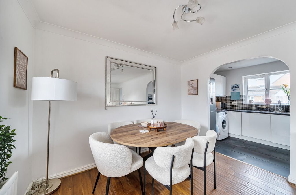 Additional image 8 of 2 bed flat for saleFigsbury Close, Swindon, Wiltshire SN25