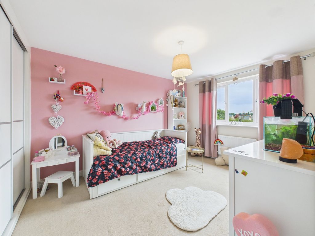 Additional image 10 of 4 bed semi-detached house for saleHastings Drive, Calne, Wiltshire SN11