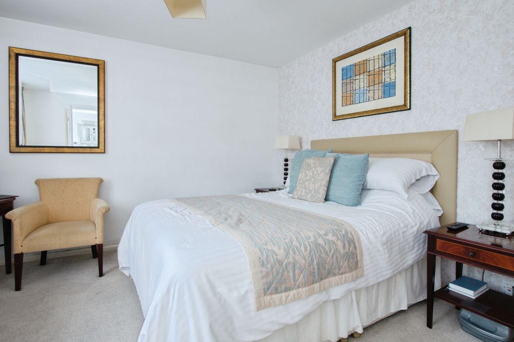 Additional image 8 of 6 bed detached house for saleLyndhurst Road, Salisbury SP5