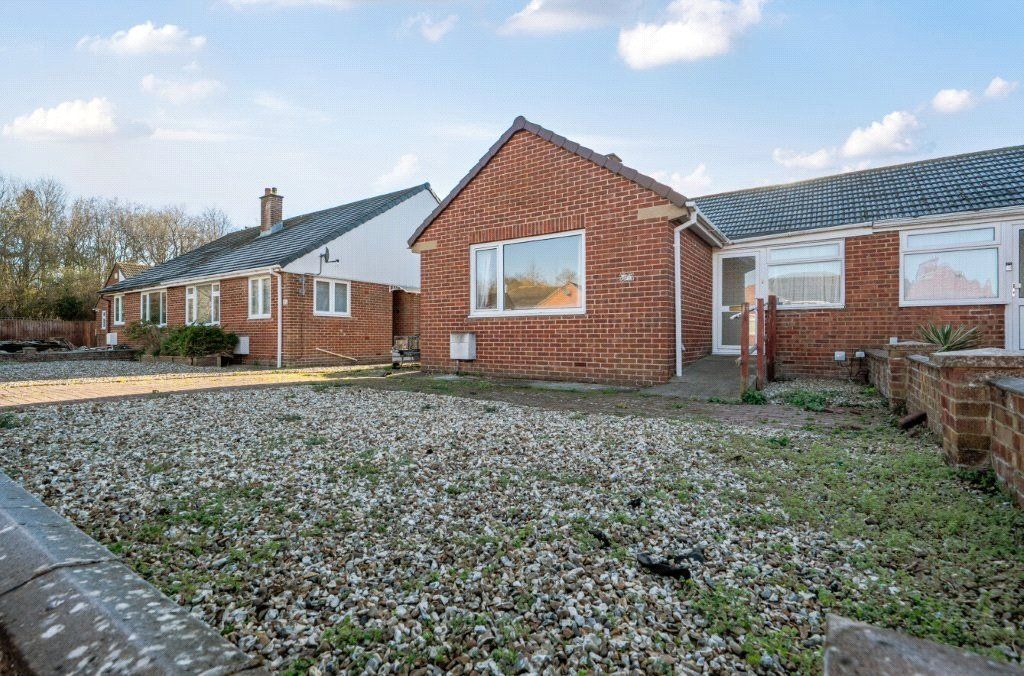 3 bed bungalow for saleWey Close, Greenmeadow SN25