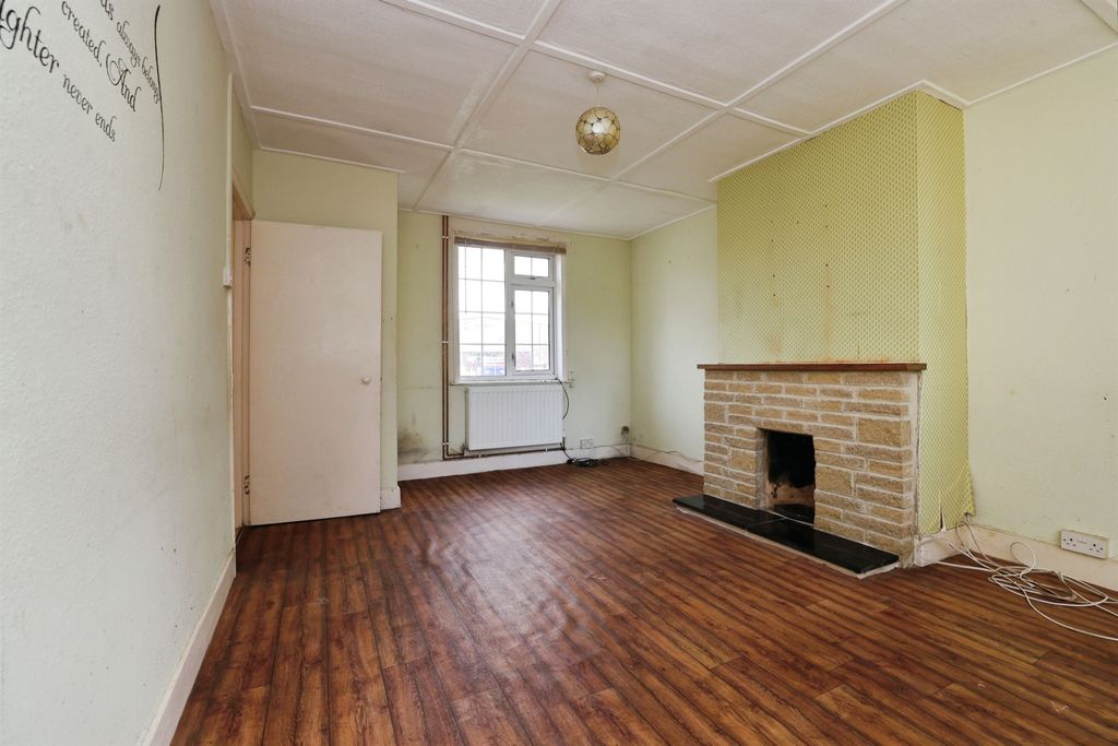 Additional image 3 of 3 bed semi-detached house for saleNursteed Road, Devizes SN10