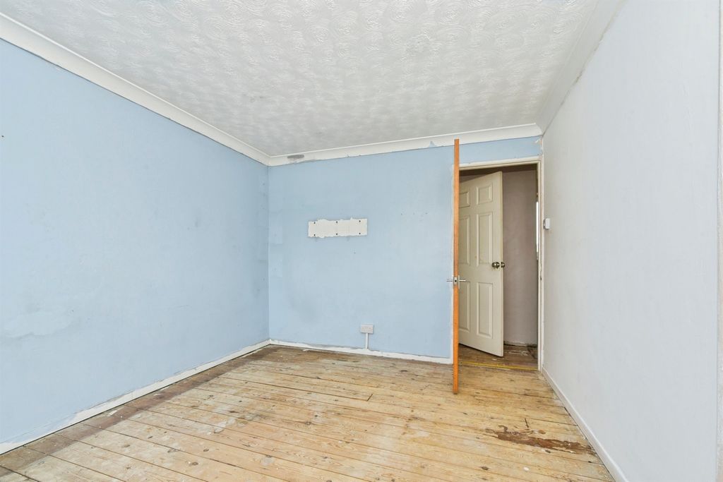Additional image 10 of 3 bed terraced house for saleWeyhill Close, Swindon SN3