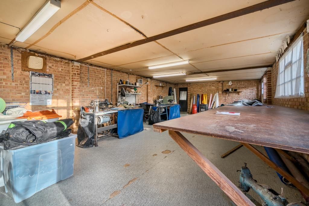Additional image 13 of 2 bed detached bungalow for saleNorth Street, Windsor SL4
