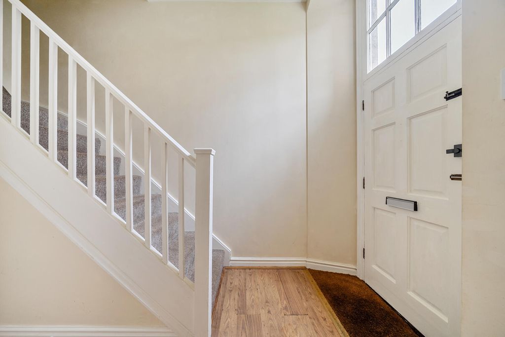 Additional image 9 of 2 bed terraced house for saleChapel Court, Thomas Wyatt Road, Devizes SN10