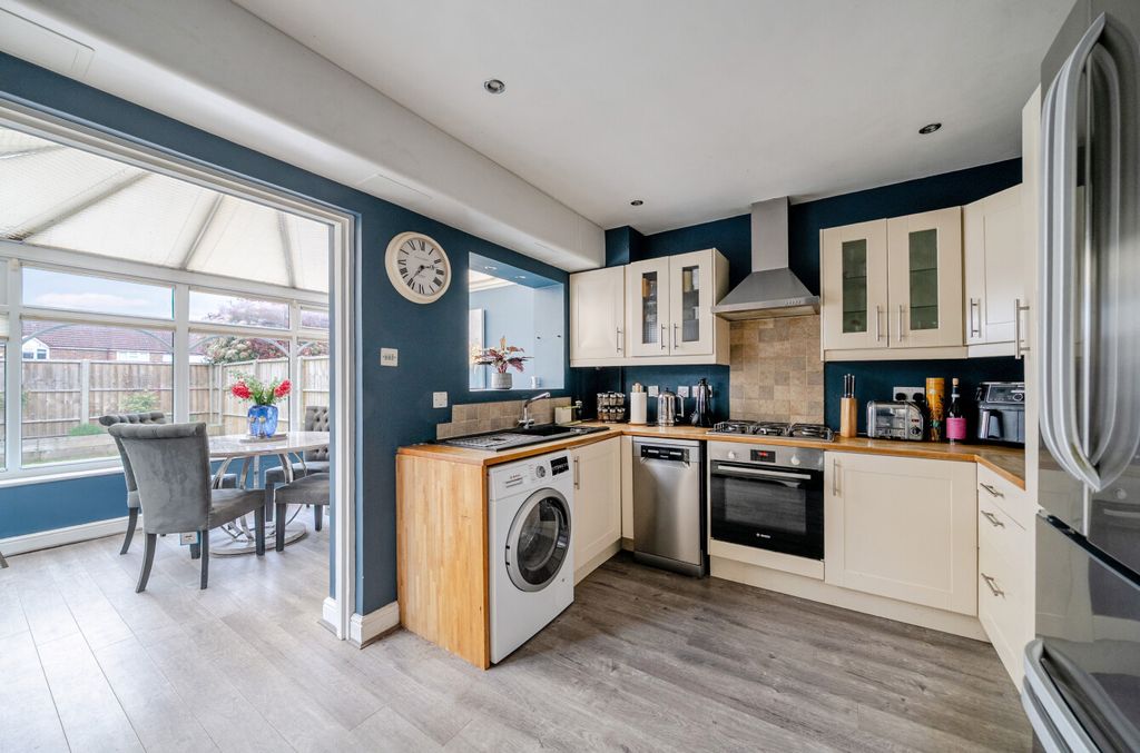 Additional image 2 of 2 bed end terrace house for saleWoodhouse Street, Binfield, Bracknell RG42