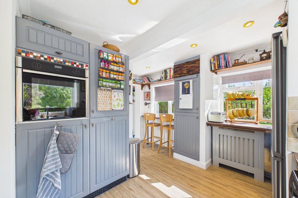 Additional image 7 of 2 bed semi-detached house for saleBranksome Hill Road, College Town, Sandhurst, Berkshire GU47