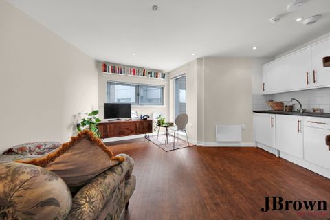 54 Commercial Road, London, London, London E1