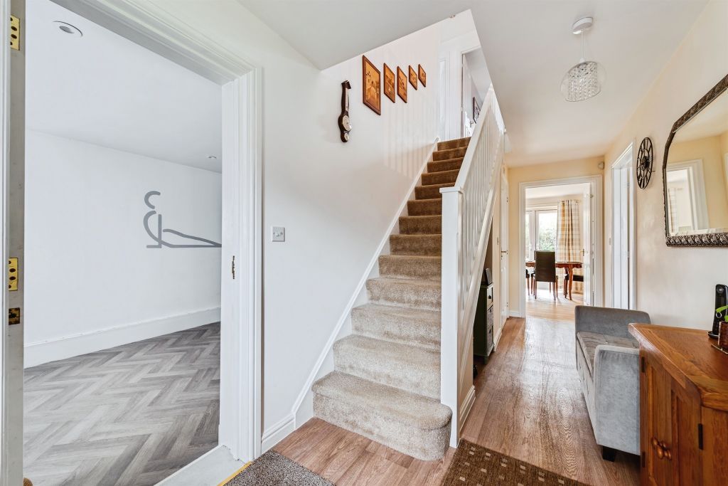 Additional image 9 of 5 bed detached house for salePolesdon Avenue, Coate, Swindon SN3