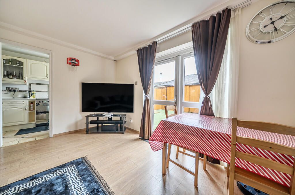 Additional image 3 of 2 bed flat for saleSt. Andrews, Bracknell RG12