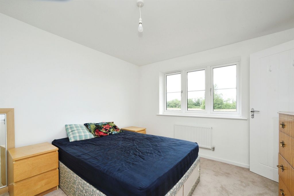 Additional image 8 of 3 bed detached house for saleGrayling Avenue, Swindon SN3