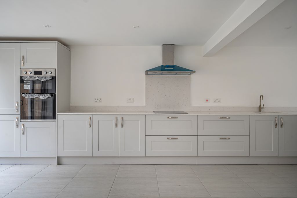 Additional image 3 of 4 bed semi-detached house for saleHigh Street, Wanborough, Wiltshire SN4