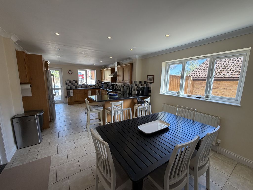 Additional image 7 of 5 bed bungalow for saleEast Gomeldon Road, Gomeldon, Salisbury SP4