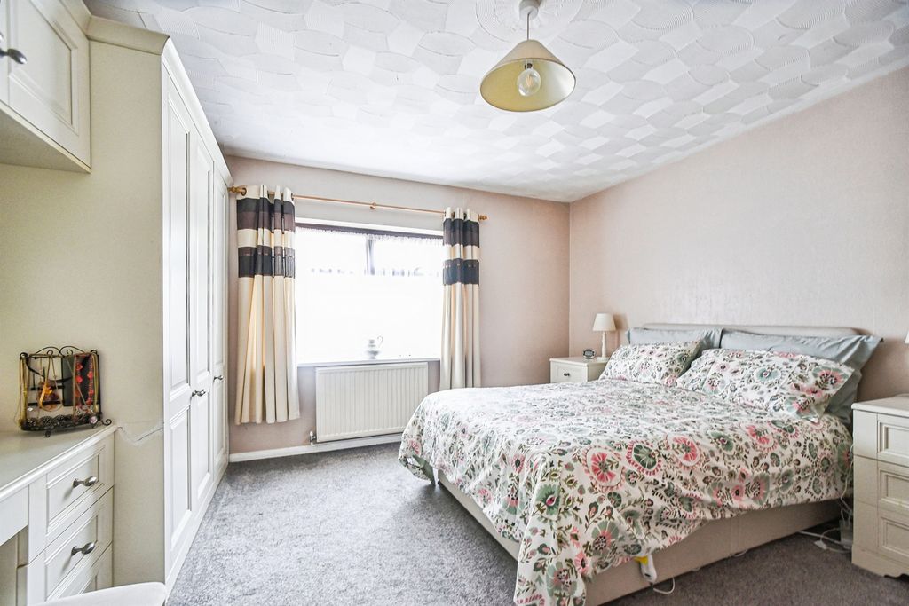 Additional image 10 of 3 bed detached bungalow for saleBelmont Close, Swindon SN3