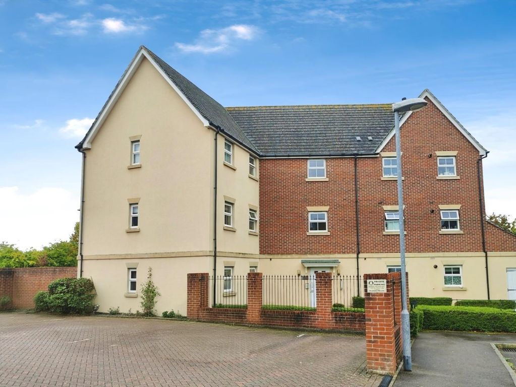 1 bed flat for saleBullfinch Rise, Bracknell RG12