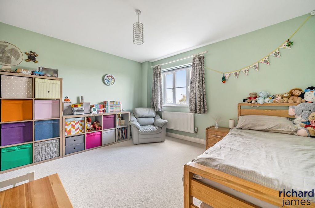 Additional image 19 of 5 bed detached house for saleOkus Road, Swindon SN1
