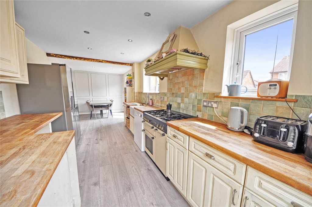 Additional image 9 of 4 bed detached house for saleGifford Road, Stratton, Swindon SN3