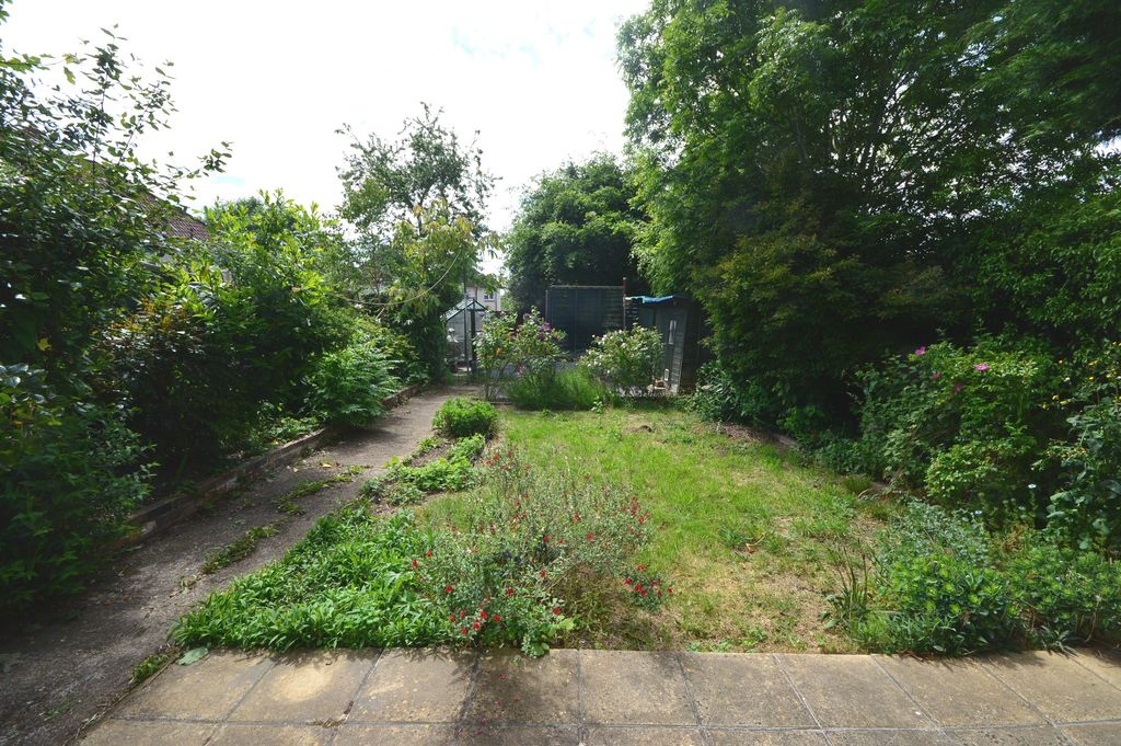 Additional image 19 of 3 bed semi-detached house for saleFairfield Road, Salisbury SP1