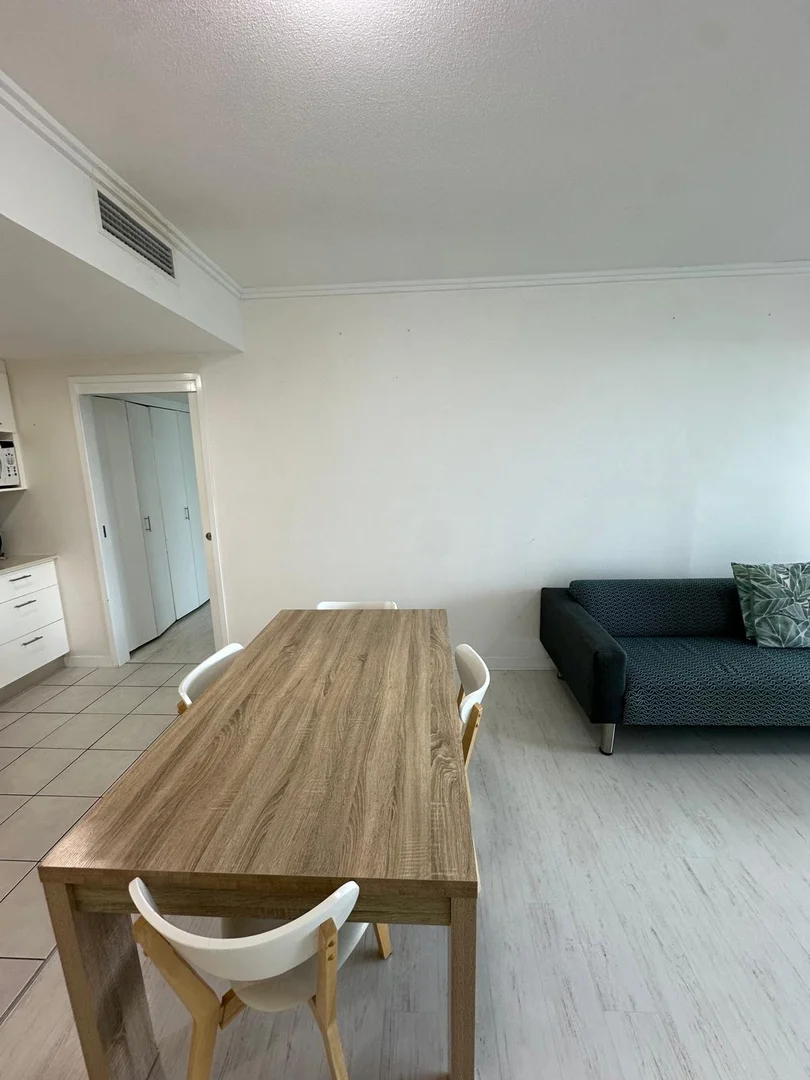 Additional image 9 of Broadbeach QLD 4218