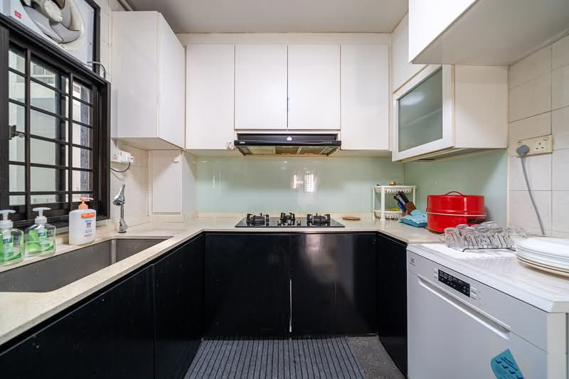 Additional image 4 of 339A Sembawang Close
