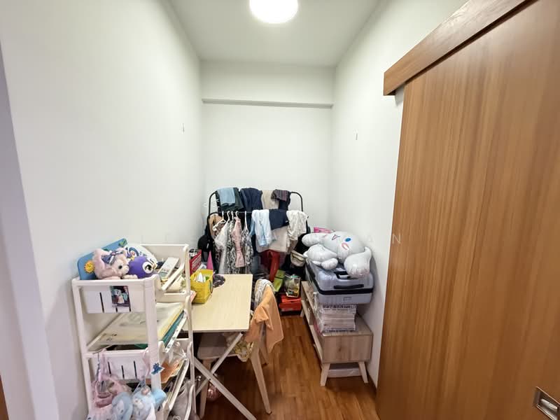 65 Punggol Central photo 4