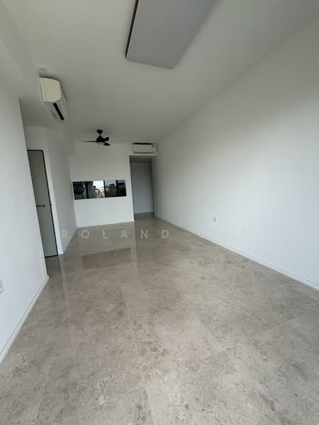 21 Ang Mo Kio Rise photo 4