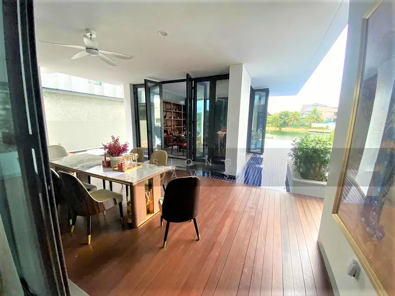 Additional image 9 of Pearl Island