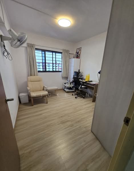 617 Hougang Avenue 8 photo 3