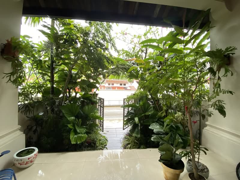 7 Tong Watt Road photo 2