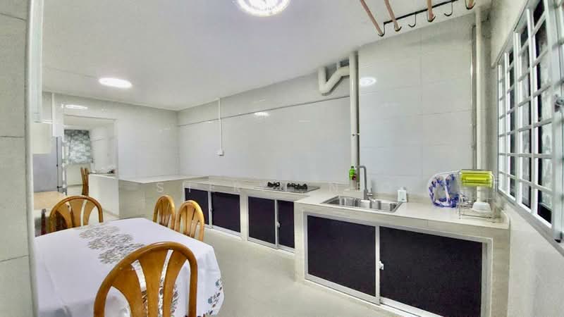 Additional image 4 of 166 Bukit Batok West Avenue 8
