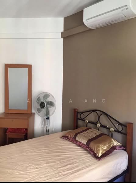 295 Punggol Central photo 2