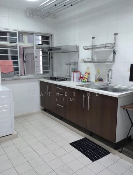 651 Punggol Central photo 2