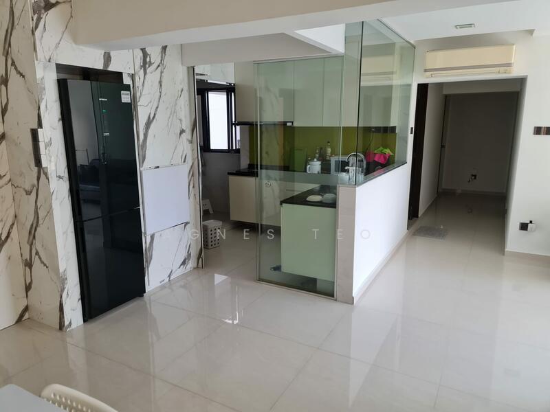 Additional image 3 of 686A Jurong West Central 1