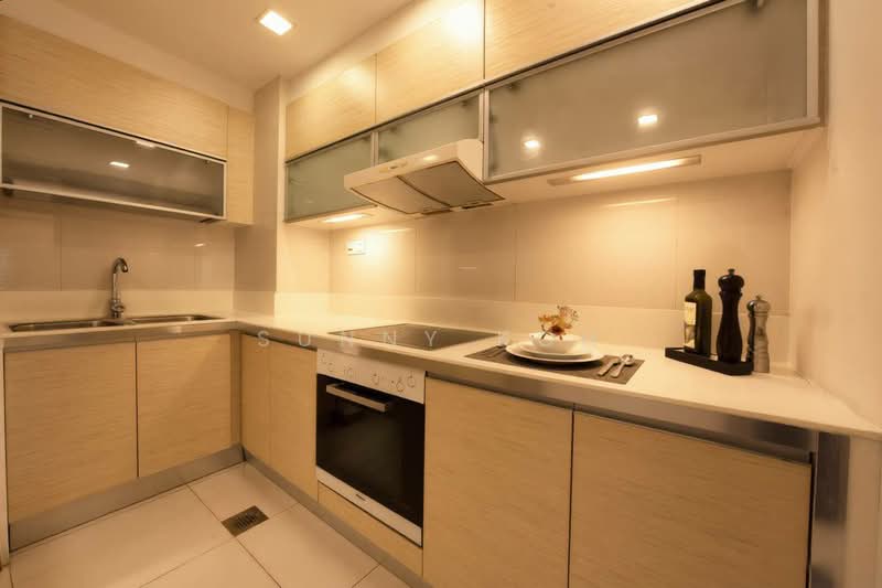 2 Marina Boulevard photo 2