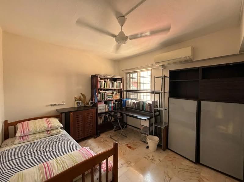 Additional image 5 of 304 Jurong East Street 32