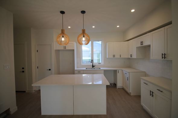 Main, 14524 95 Avenue Northwest, Edmonton, AB, T5N 0A9