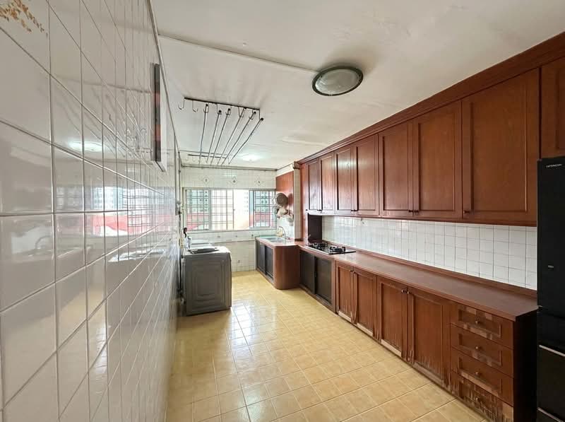 Additional image 2 of 304 Jurong East Street 32