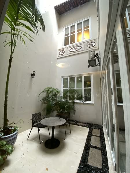 7 Tong Watt Road photo 5