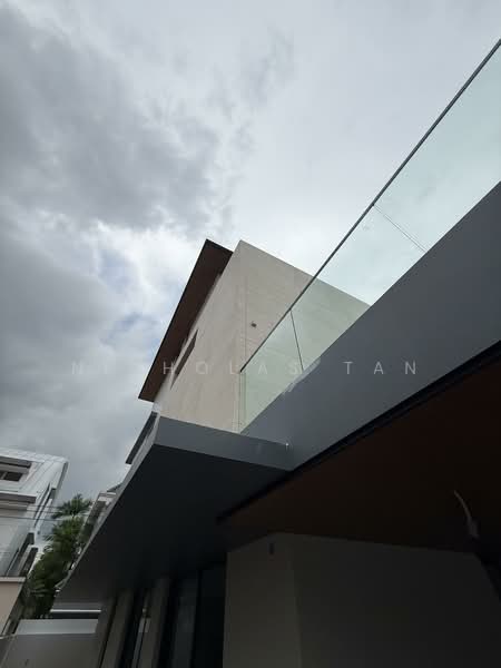 Brockhampton drive photo 2