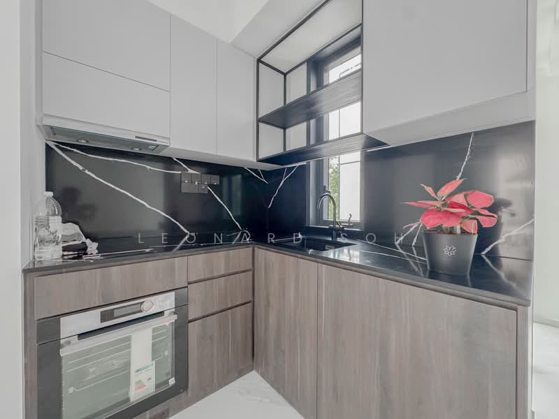 8 Jervois Close photo 4