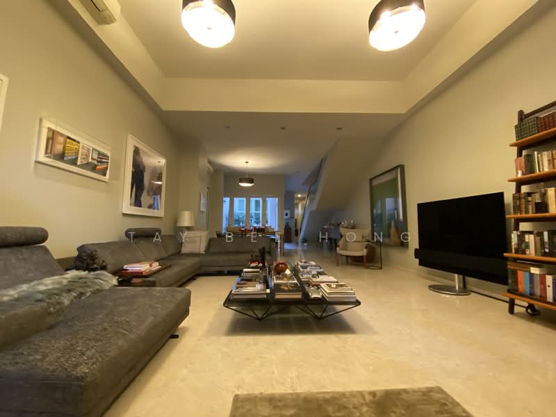 7 Tong Watt Road photo 3