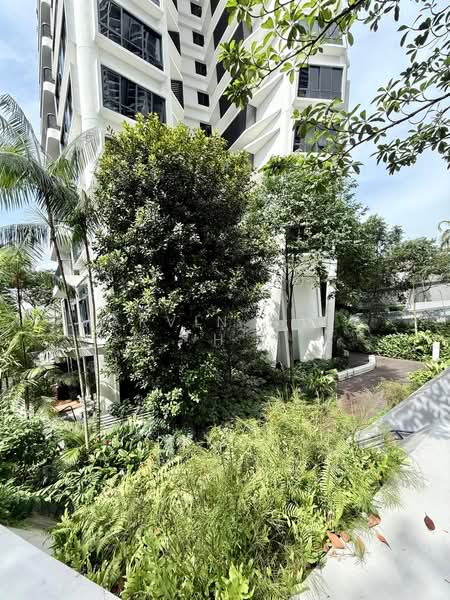 11 Leedon Heights photo 3
