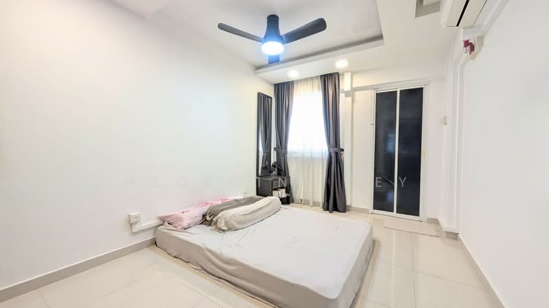 206 Serangoon Central photo 5