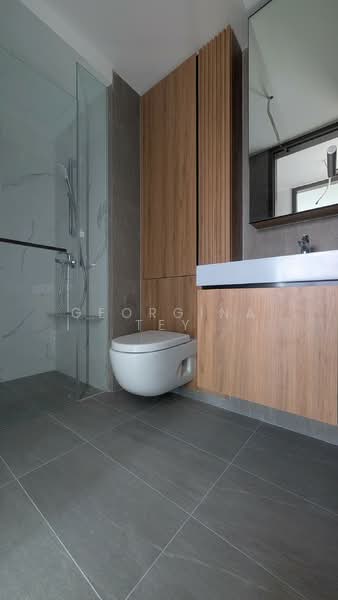 21 Ang Mo Kio Rise photo 2