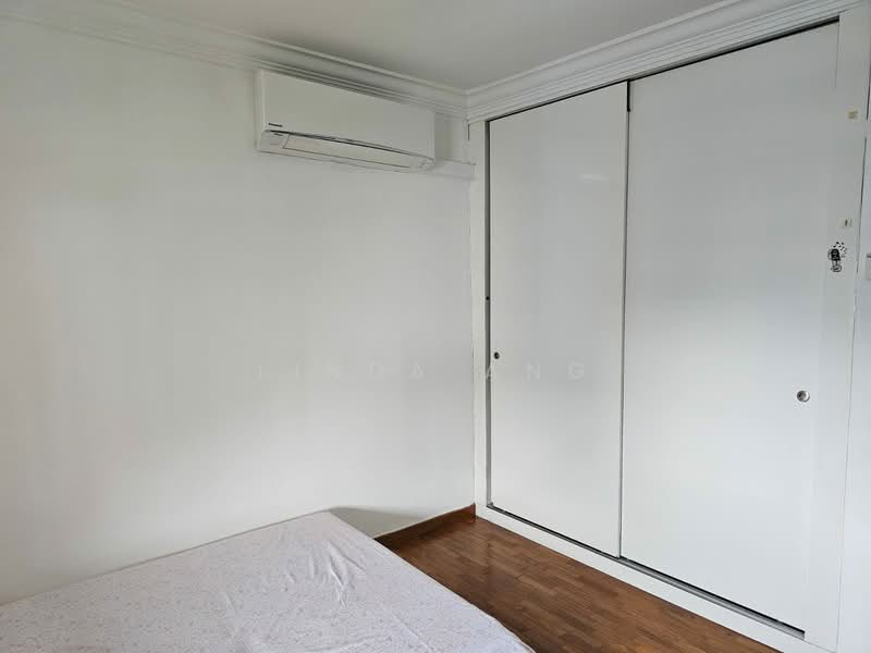 47 Marine Crescent photo 3