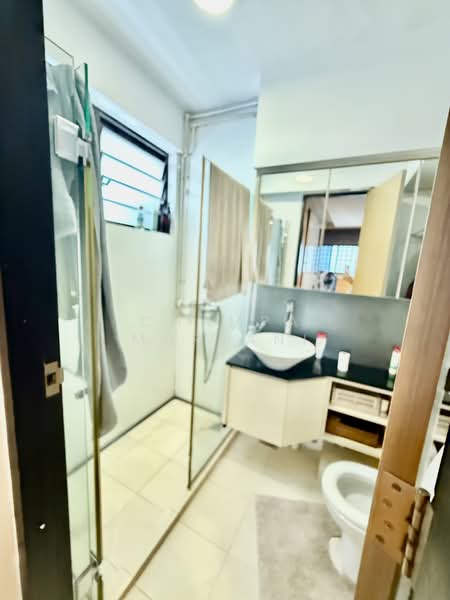 73 Marine Drive photo 4