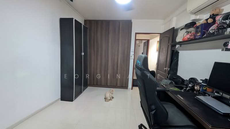 206 Serangoon Central photo 3