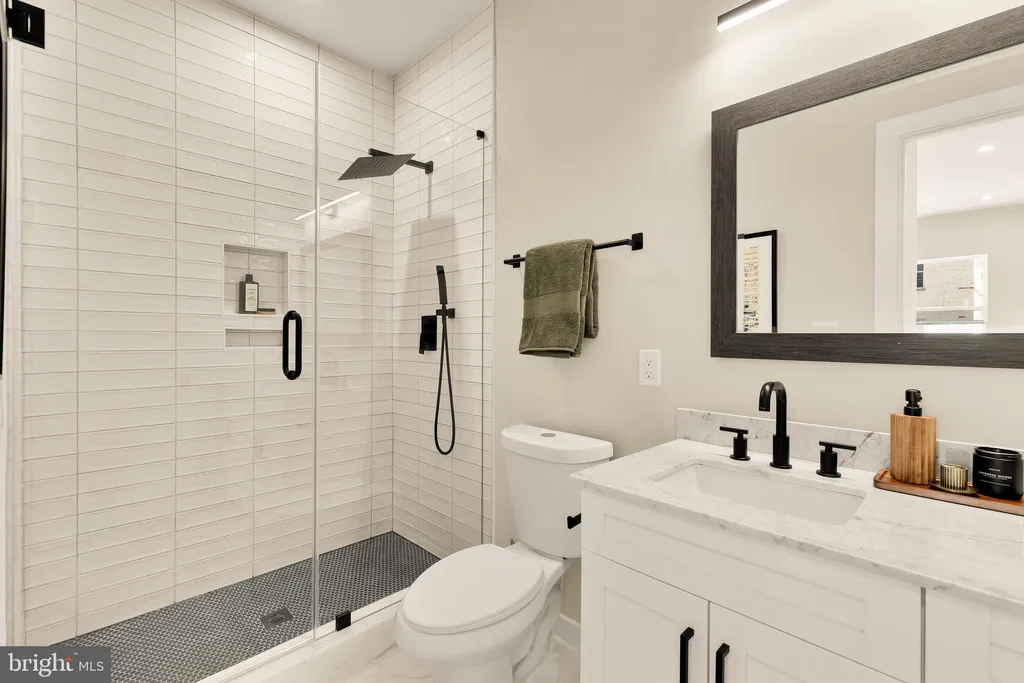 Additional image 12 of 2610 41st Street NW Unit 1, Washington, DC 20007